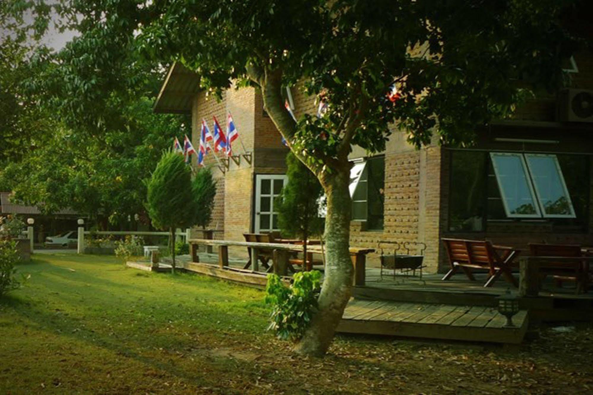 Srinual Lodge Nan Zewnętrze zdjęcie